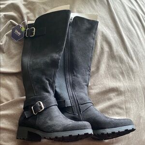 Sonoma Black Textured Footwear